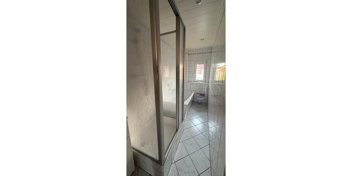 Etagenwohnung Sömmerda - 2 Zimmer, 65 m&sup2;, 649&euro; | Angebot:26409188