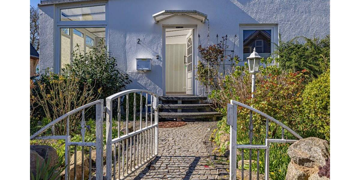 Einfamilienhaus Laboe - 7 Zimmer, 161 m&sup2;, 519.000&euro; | Angebot:26451409
