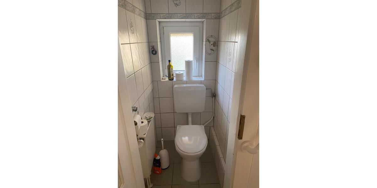 Doppelhaushälfte Bad Emstal - 6 Zimmer, 136 m&sup2;, 1.200&euro; | Angebot:24788878