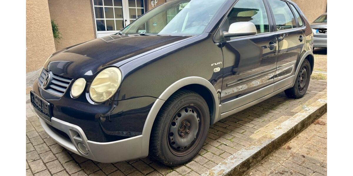 VW Polo 215.123 km 800 &euro; HAMM 59077