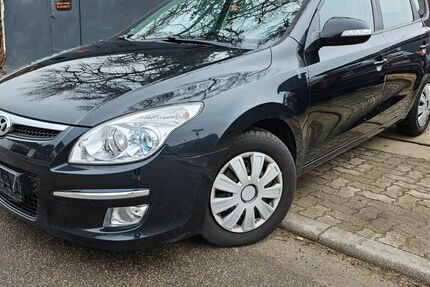 Hyundai i30 177.000 km 4.899 &euro; Speyer 67346
