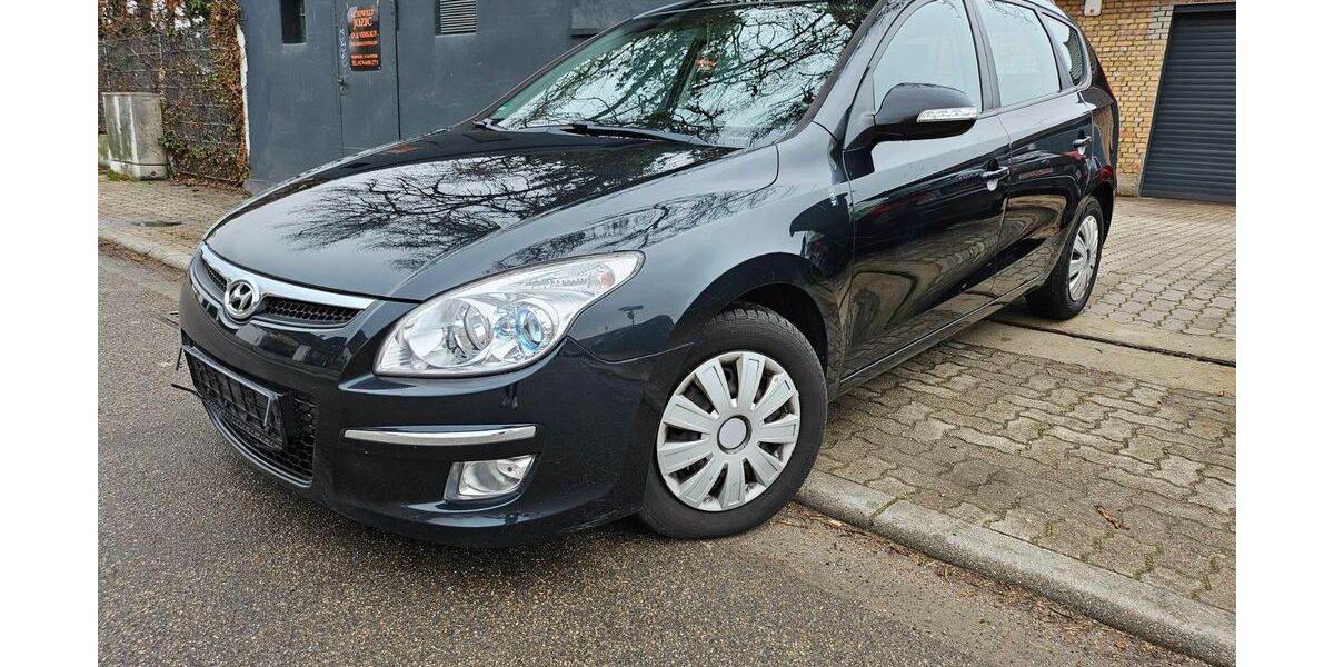 Hyundai i30 177.000 km 4.999 &euro; Speyer 67346