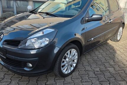 Renault Clio 181.591 km 2.999 &euro; Nufringen 71154