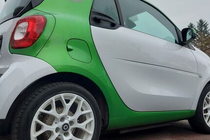 Smart ForTwo 23.987 km 8.500 &euro; Neustadt 23730