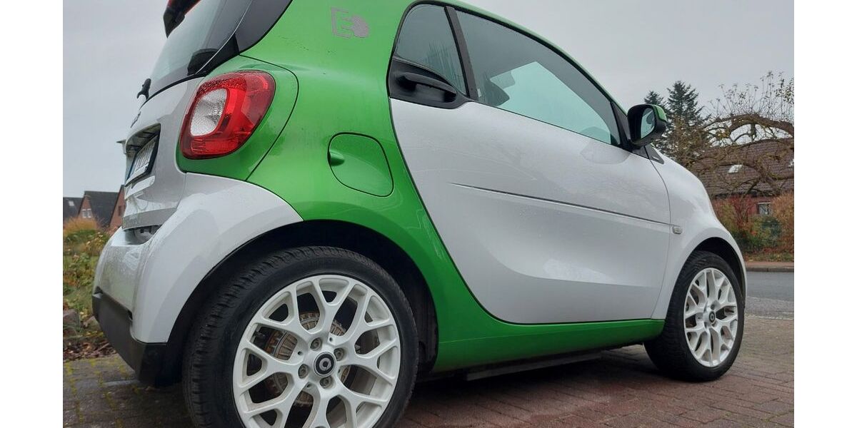 Smart ForTwo 23.987 km 8.700 € Neustadt 23730