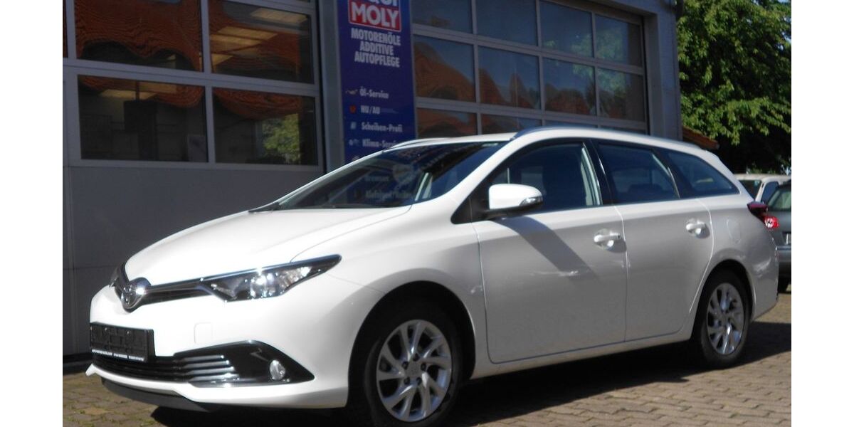 Toyota Auris 22.000 km 15.780 &euro; Bodensee bei Göttingen 37434