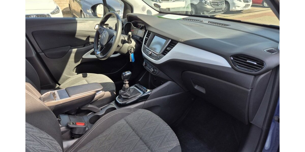Opel Crossland X 1,2 Rückfahrkamera, Einparkhilfe, Klim 63.770 km 10.390 &euro; Rodgau 63110