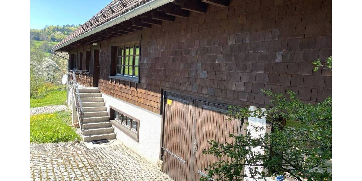 Einfamilienhaus Bonndorf im Schwarzwald Brunnadern - 8 Zimmer, 181 m&sup2;, 450.000&euro; | Angebot:26379865