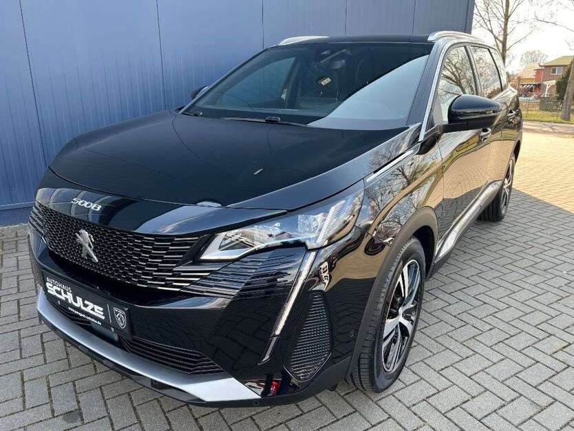 Peugeot 5008 25.502 km 29.890 € Magdeburg 39110