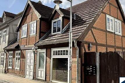 Haus Schwerin Schelfstadt - 1 Zimmer, 208 m&sup2;, 649.000&euro; | Angebot:24270845