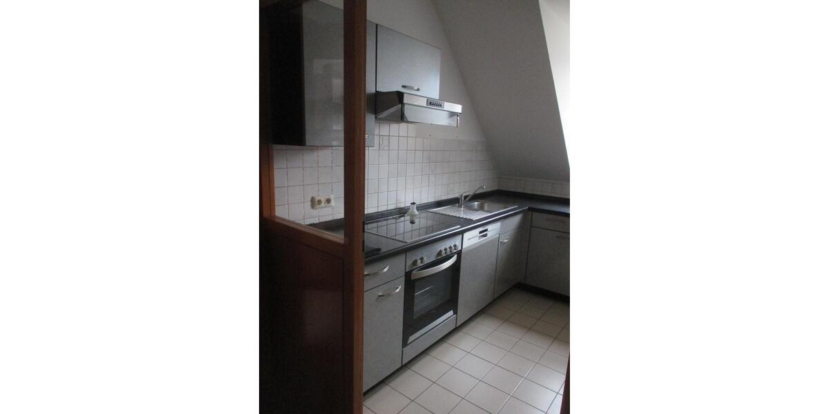 3 ZBK im DG zur Miete 3 zimmer