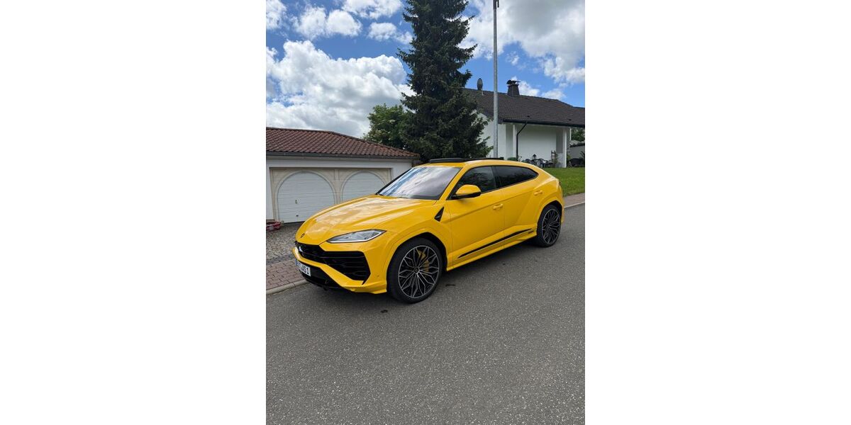 Lamborghini Urus 7.500 km 329.000 &euro; Olzheim 54597