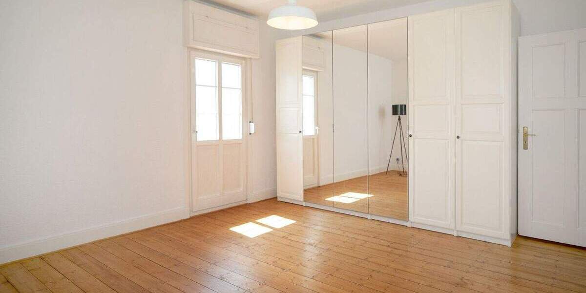 Einfamilienhaus Langen - 8 Zimmer, 190 m&sup2;, 2.900&euro; | Angebot:25689006
