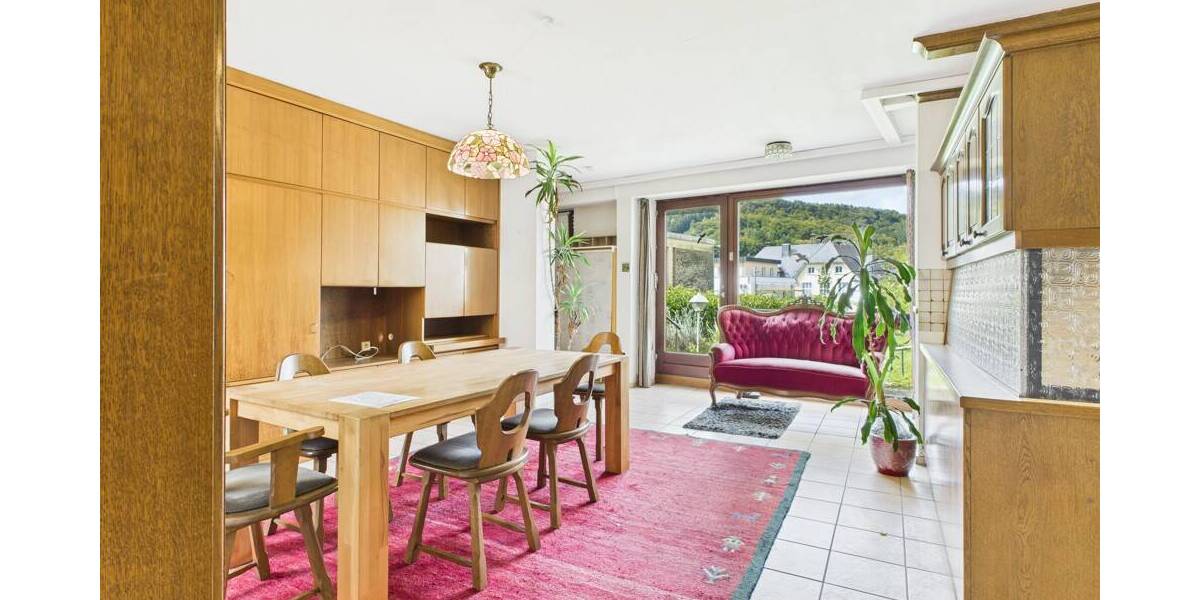 Charmantes Wohn- und Geschäftshaus mit großem Garten. L - Echternach nur 5min! 6 zimmer