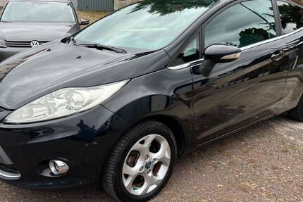 Ford Fiesta 105.345 km 3.390 &euro; Münster 48151