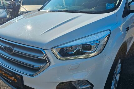Ford Kuga 49.999 km 15.599 &euro; Knetzgau 97478