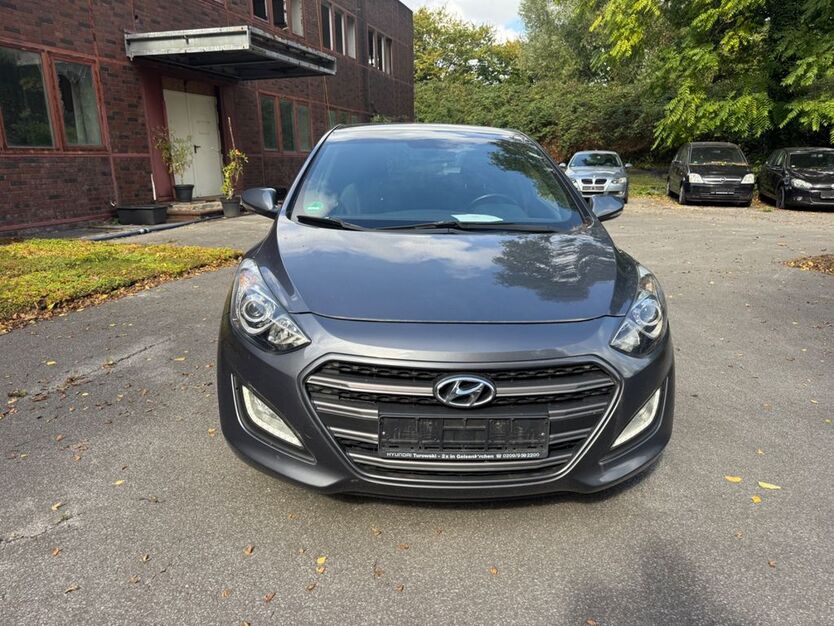 Hyundai i30 134.000 km 9.599 € Gelsenkirchen 45879