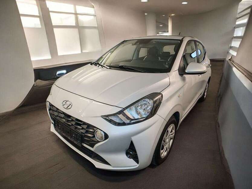 i10