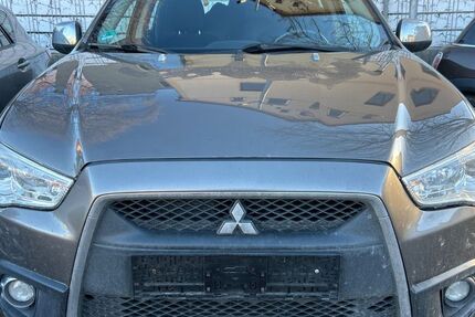 Mitsubishi ASX 112.000 km 5.300 &euro; zwickau 08064