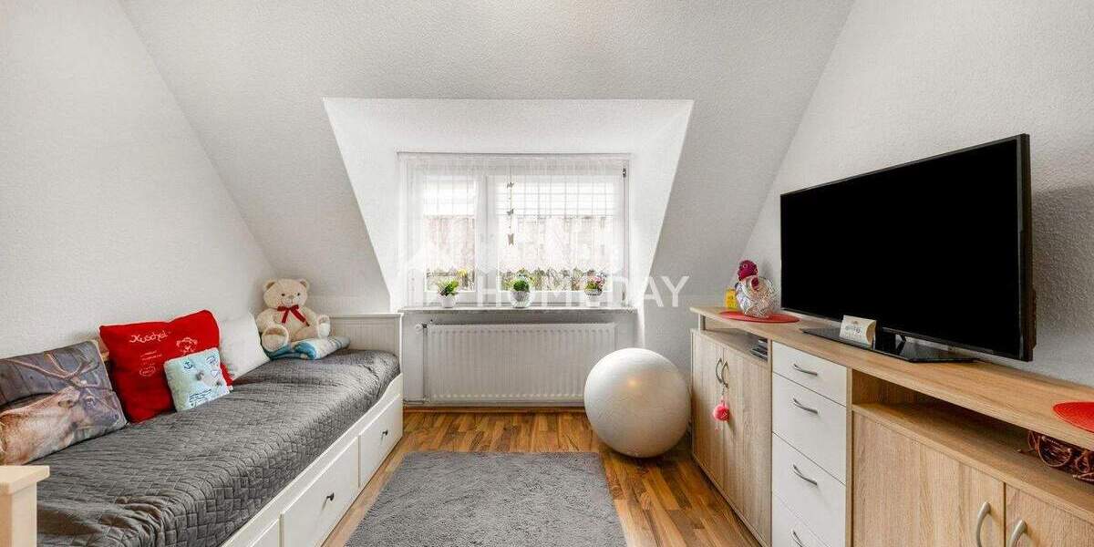 Reihenmittelhaus Bremerhaven Lehe - 7 Zimmer, 185 m&sup2;, 269.000&euro; | Angebot:25773316