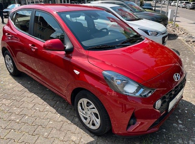 i10