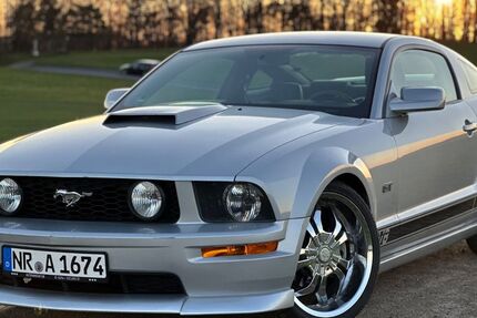 Ford Mustang 140.000 km 16.500 &euro; Neuwied 56564