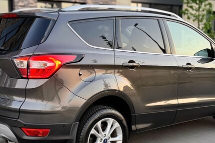Ford Kuga 61.589 km 15.700 &euro; Jülich 52428