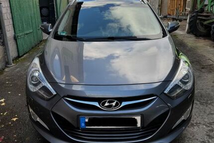 Hyundai i40 147.300 km 9.250 &euro; Köln 50999