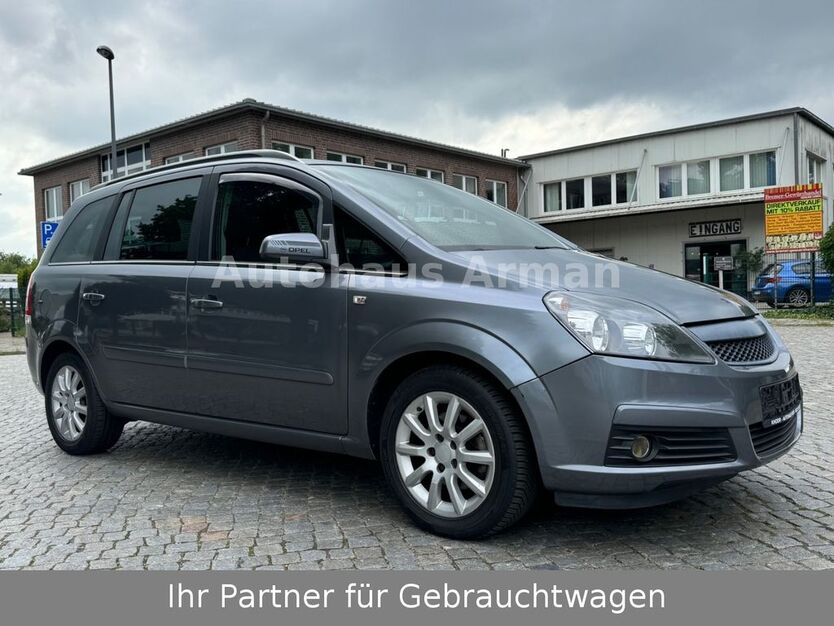 Opel Zafira 217.400 km 2.890 € Bremen 28329