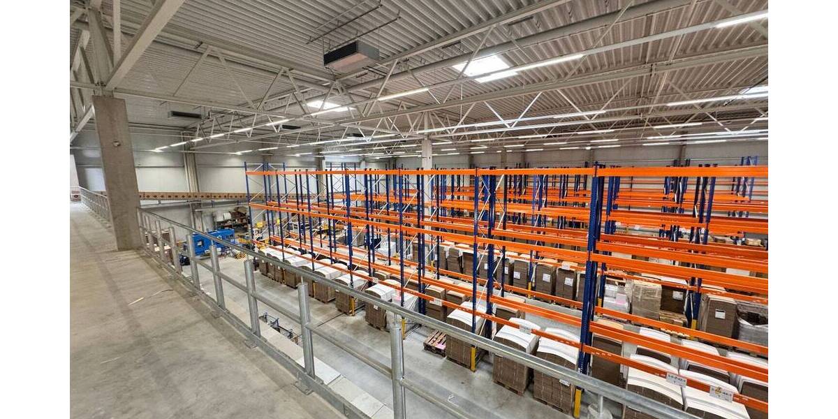 Moderne, energieeffiziente Logistikhalle mit Verwaltung - Raum Leipzig-Halle zimmer