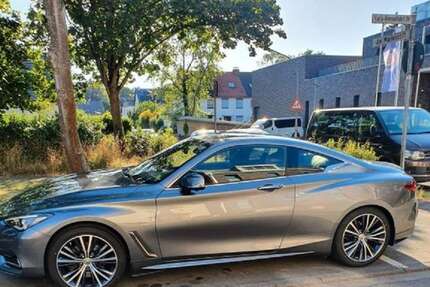 INFINITI Q60
