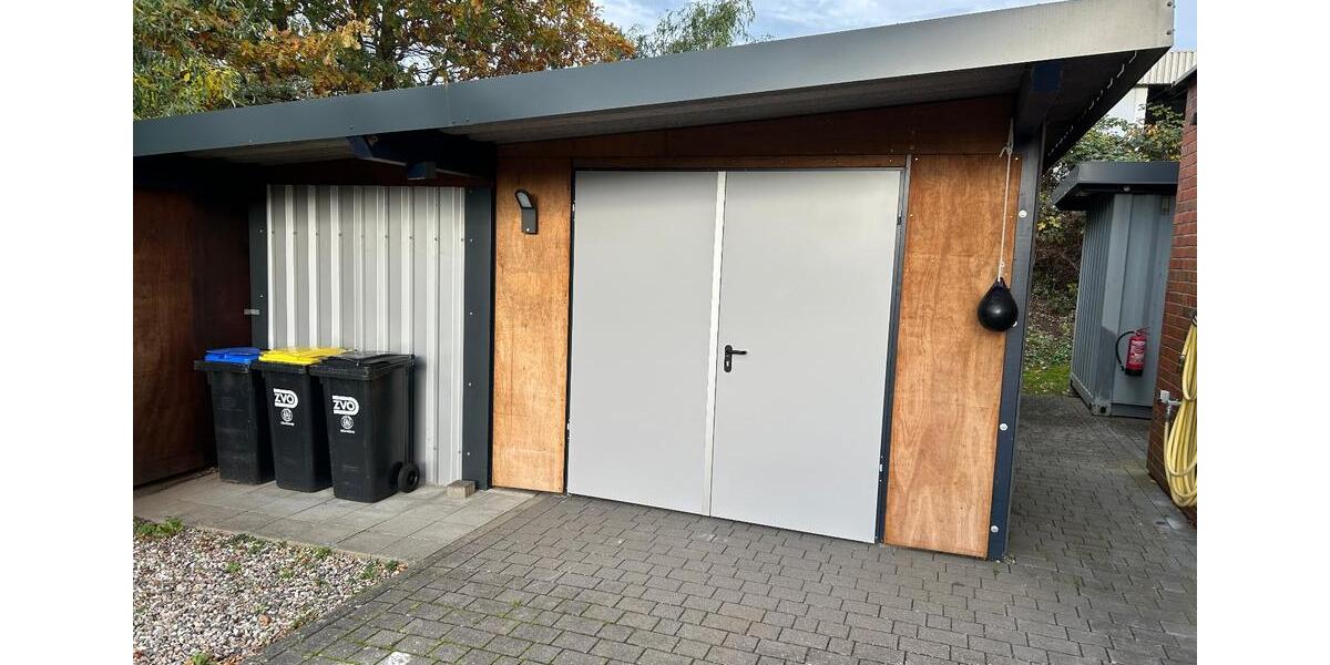 Büro 114 m² (1. OG) mit Stellplätzen und Lagerräumen zimmer