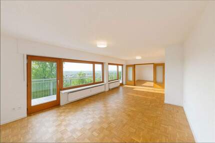 Großzügige 6,5-Zimmer Maisonette-Wohnung mit Garage in Leimen 6 zimmer