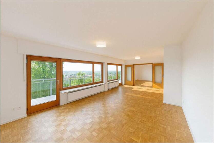 Großzügige 6,5-Zimmer Maisonette-Wohnung mit Garage in Leimen 6 zimmer