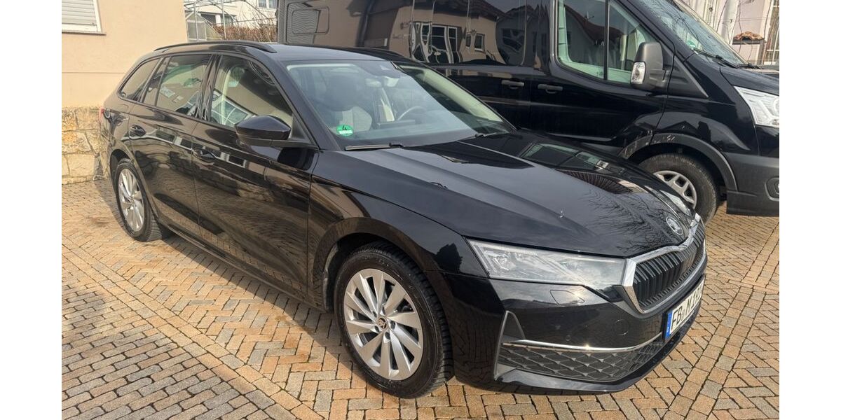 Skoda Octavia 11.900 km 28.900 &euro; Münzenberg 35516