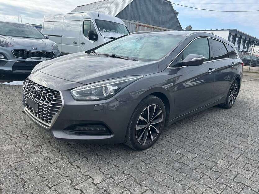Hyundai i40 224.000 km 9.999 € Rosenheim 83026