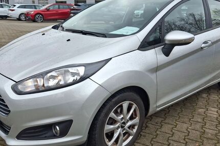 Ford Fiesta 100.317 km 4.750 € Chemnitz 09113