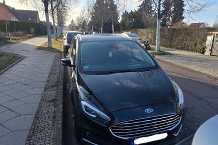 Ford S-Max 246.500 km 9.900 &euro; Berlin 12487