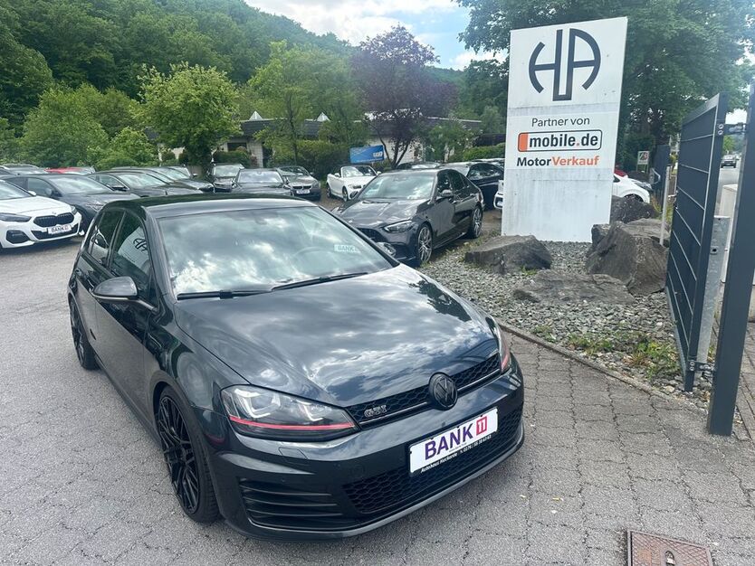 VW Golf 167.000 km 13.995 € Bestwig-Nuttlar 59909