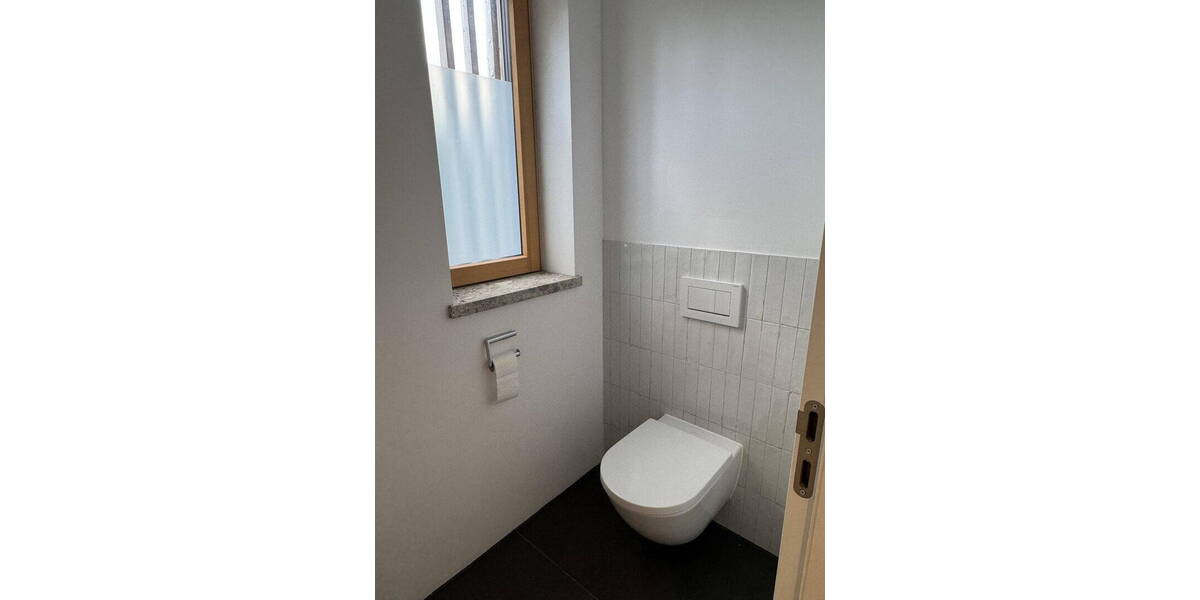 Reihenmittelhaus Branneburg Brannenburg - 4 Zimmer, 150 m&sup2;, 2.500&euro; | Angebot:25756972