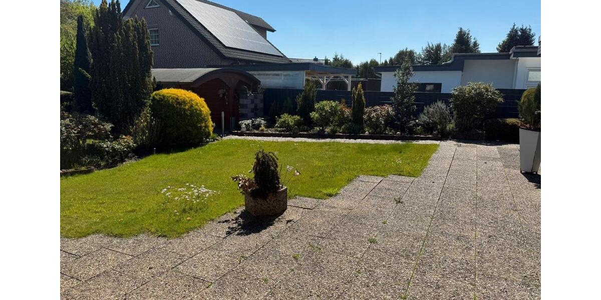 Bungalow Lage - 3 Zimmer, 150 m&sup2;, 1.600&euro; | Angebot:26295246