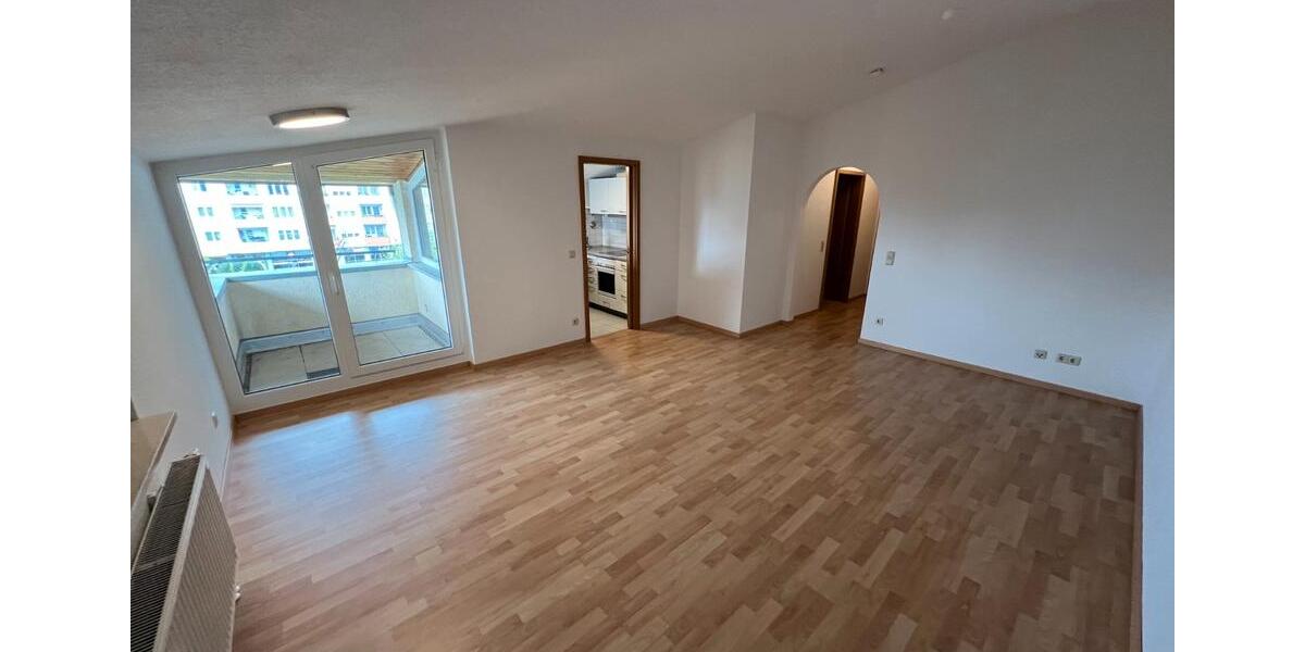Dachgeschoßwohnung Plochingen - 2 Zimmer, 42 m&sup2;, 560&euro; | Angebot:26395501