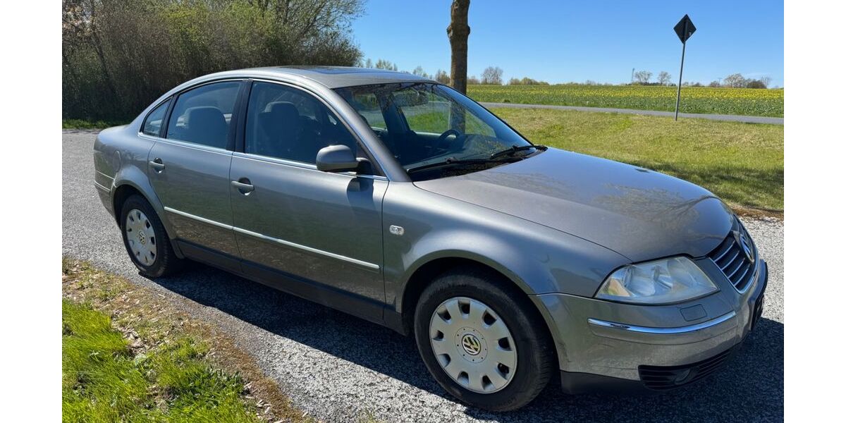 VW Passat 333.532 km 2.799 &euro; stralsund 18437