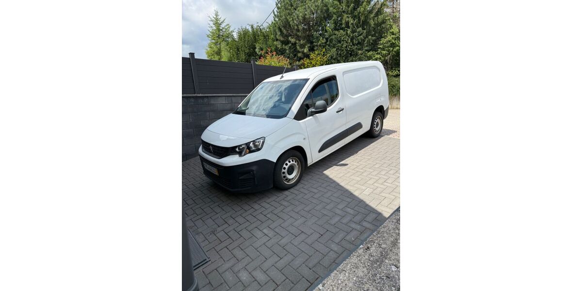 Peugeot Partner 323.000 km 5.000 &euro; Mendig 56743