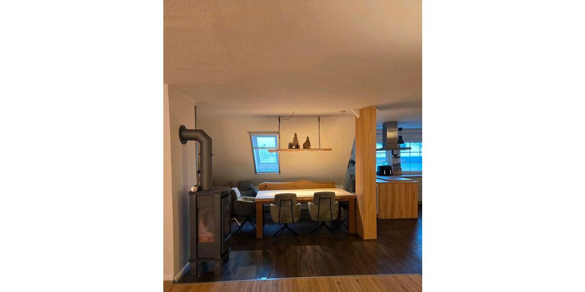Maisonettenwohnung Fredenbeck - 7 Zimmer, 200 m&sup2;, 2.100&euro; | Angebot:25181153