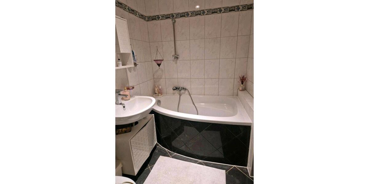 Etagenwohnung Siegen - 2 Zimmer, 85 m&sup2;, 169.000&euro; | Angebot:26375294