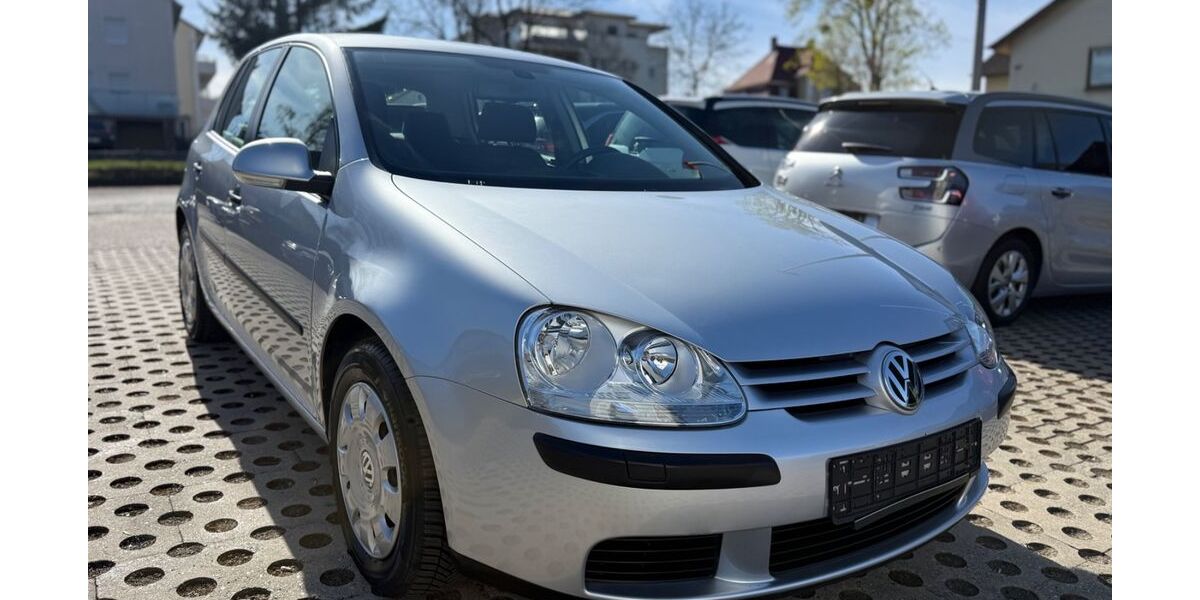 VW Golf 74.711 km 4.950 &euro; Seesen 38723