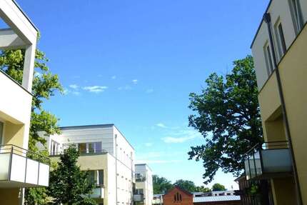 Wohnung zum Mieten in Potsdam 745 € 58.29 m² 2 zimmer