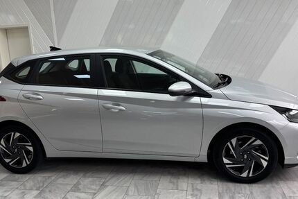 Hyundai i20 13.441 km 15.850 &euro; Liebenburg 38704
