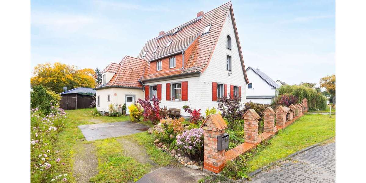 Haus zum Kaufen in Altlandsberg 499.900 € 292.17 m² 9 zimmer